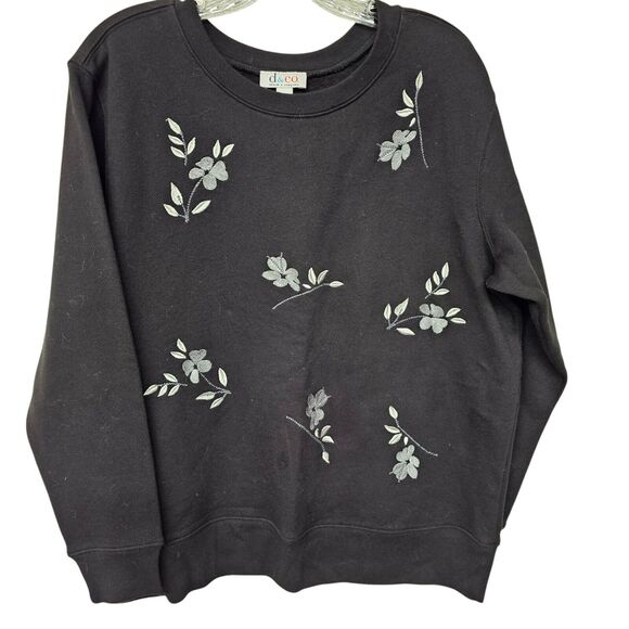 D&Co. Tops - Floral Embroidered Women's Sz Medium Sweatshirt Bloomcore Neutral Cottage Dark